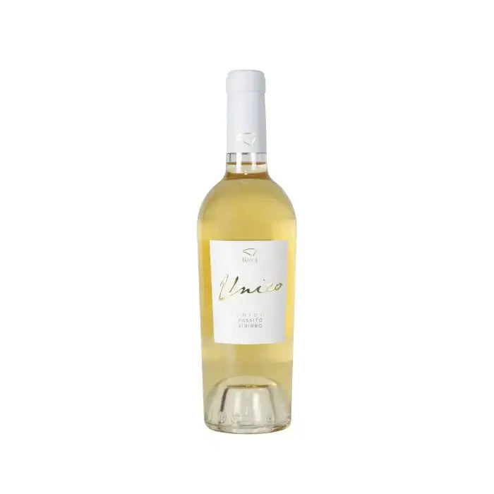 Unico Passito Zibibbo IGP Terre Siciliane white wine bottle with a golden straw color